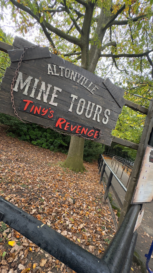 What Are the Themes of the New Scarefest Attractions Edge of the Forest and Dark Hollo