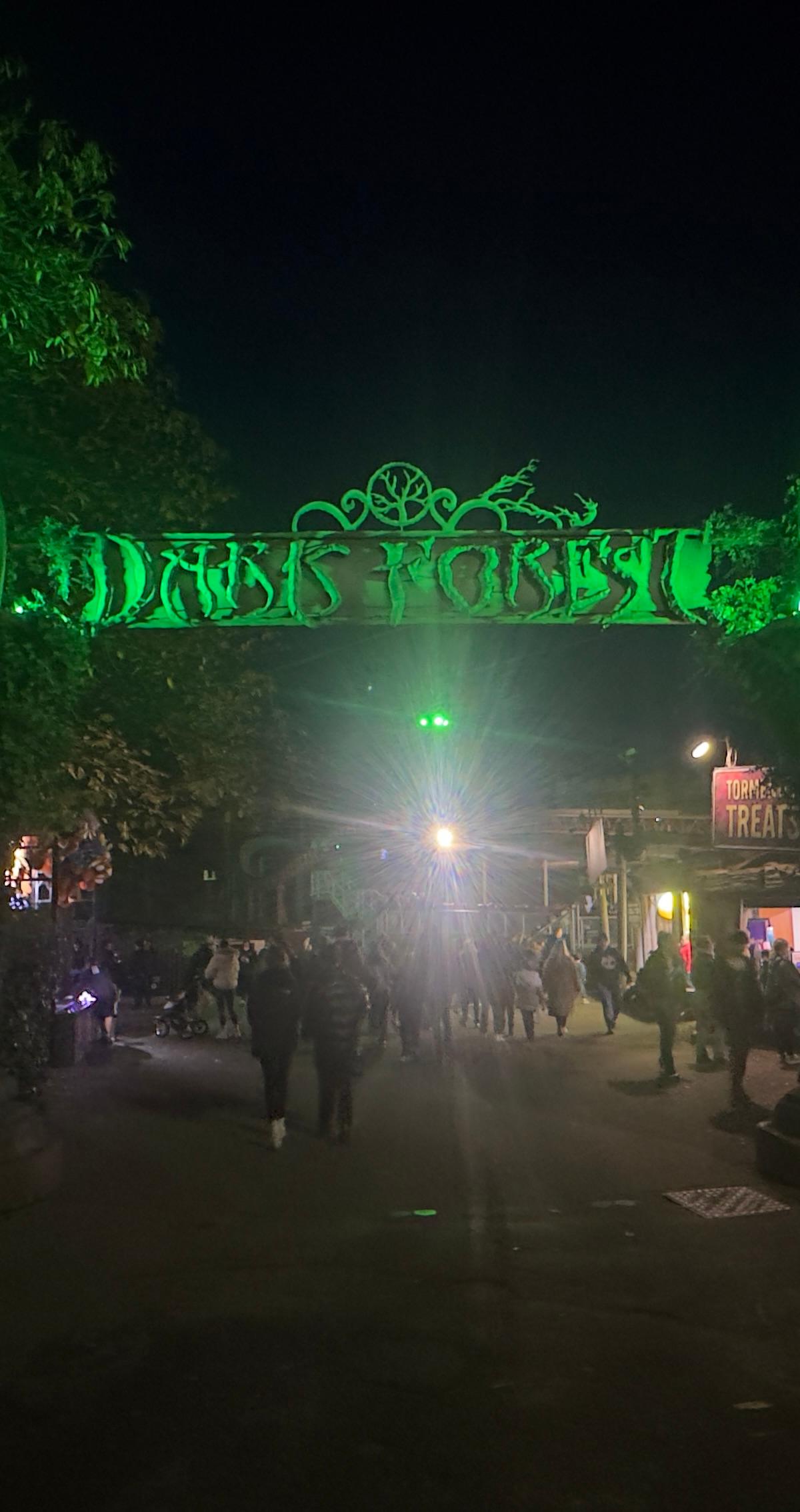 What Time Do the Scare Mazes Open at Scarefest?