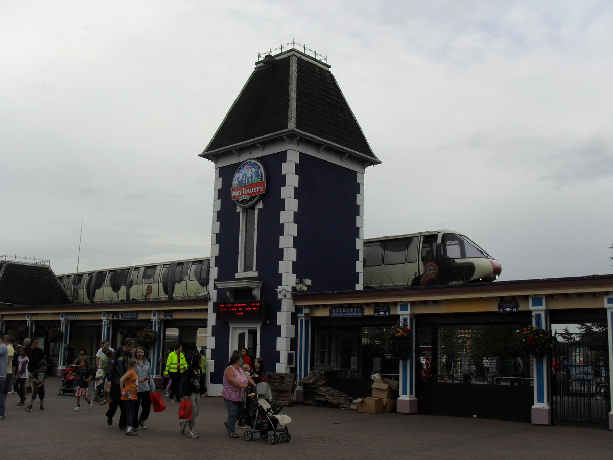 Historic Alton Towers entrance photograph by Christophe Badoux, CC0; illustrates the resort, not a hearing loop